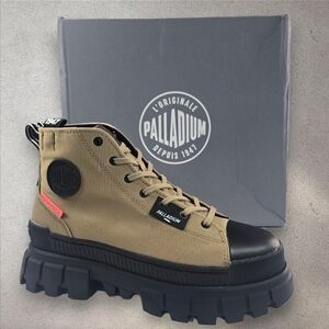 PALLADIUM REVOLT HI TX Lace Up Chunky‎ Platform Boots Size 9 NEW